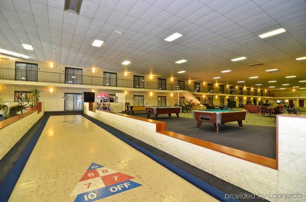 Motel Red Roof & Conference Center Airport 2*